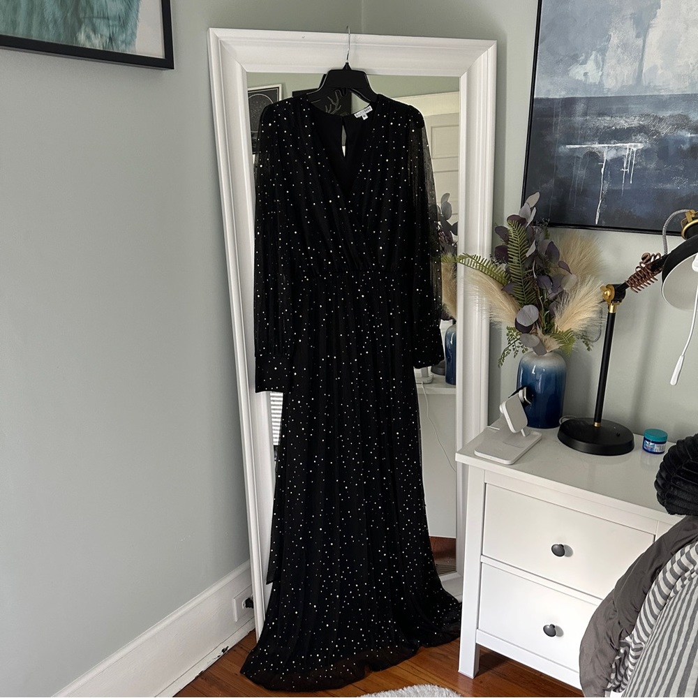 Baltic Born Abigail Sparkle Gown (Black) in Size X-Large